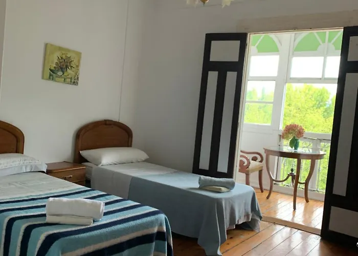Corias Casona Junto Al Narcea