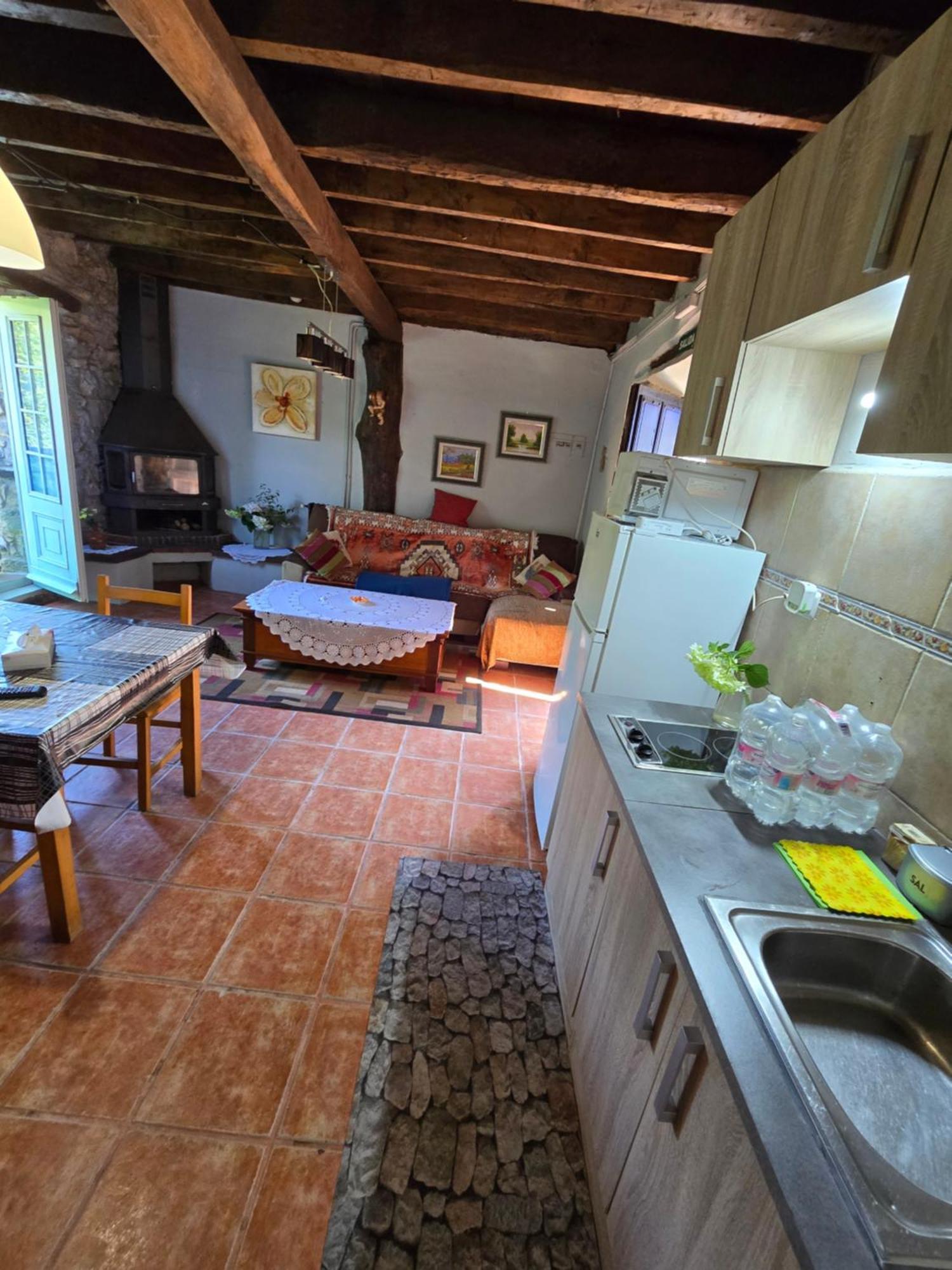 Holiday home Casona Junto Al Narcea
